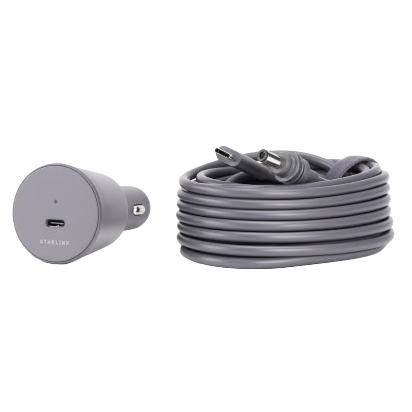 Grå Starlink Mini-biladapter, USB-C til 12–24 V med USB-C-port, spiralkabel med USB-C- og DC-stik.