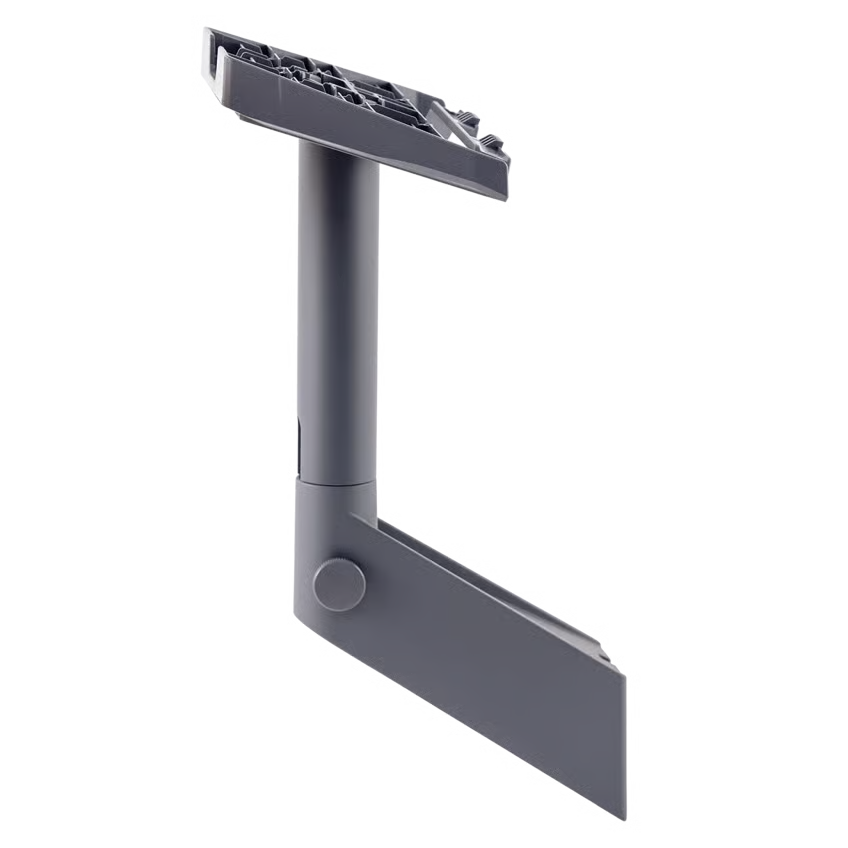 Starlink Standard Wall Mount vægbeslag i grå med lodret stolpe og vinklet monteringsarm til udendørs brug.