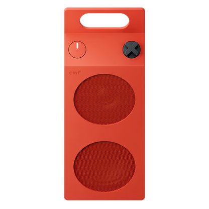Nothing CMF Speaker M – bærbar Bluetooth-højttaler i orange med bærehåndtag, to højttalergriller og sorte drejeknapper.