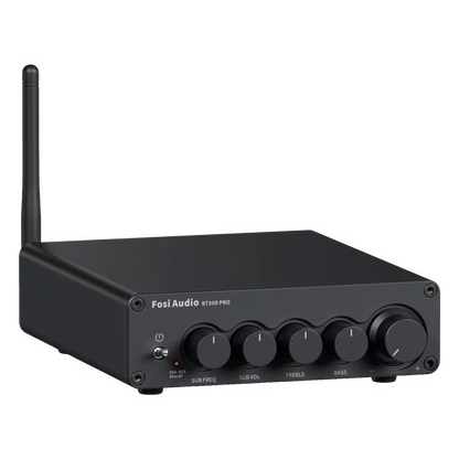 Sort Fosi Audio BT30D Pro 2.1-forstærker med Bluetooth, 48 V, antenne, fire drejeknapper, lydstyrkekontrol og tænd/sluk-knap.