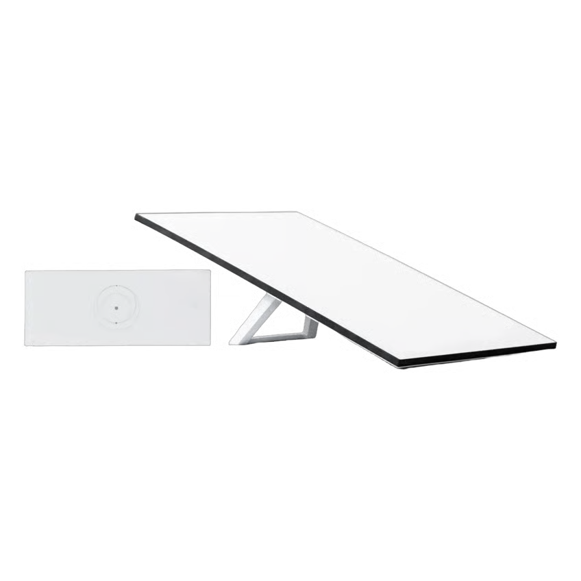 Starlink Standard Kit Gen 4 med Router 3, hvid rektangulær parabol på stativ og Wi-Fi 6-router med cirkulær port.