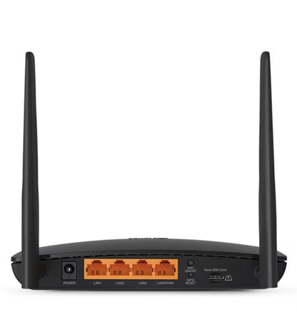 TP-Link Archer MR200 4G router AC750 sort bagfra, dual-band WiFi, 2 antenner, LAN/LAN-WAN porte, nano SIM slot, knapper.