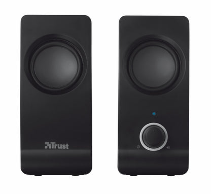 Trust Remo 2.0 computerhøjttalere, sort, synligt logo, volumenhjul og blå LED-lys, USB-tilslutning.