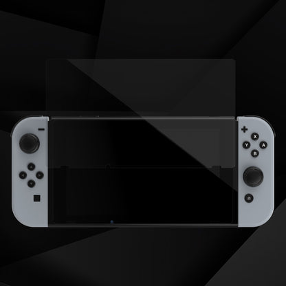 Nintendo Switch med grå controllere og skærmbeskyttelse i glas, set forfra.
