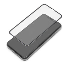 IPhone X/Xs/11 Pro med Elite Extreme Curved skærmbeskyttelse i hærdet glas svævende over skærmen.