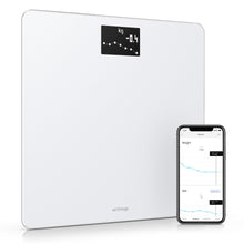Withings kropsvægt med WiFi, hvid, digitalt display viser vægt, app viser grafer for vægt og BMI.
