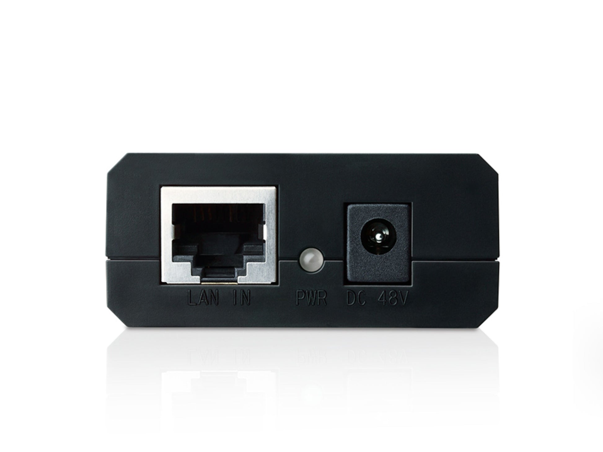 TP-Link POE-injektor sort med LAN IN Ethernet-port til venstre, PWR DC 48V strøminput til højre, 802.3af kompatibel.