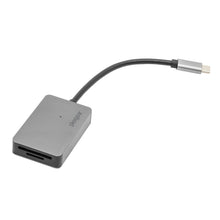 Plexgear USB-C UHS II hukommelseskortlæser grå med kort kabel, USB-C stik og to synlige kortpladser.