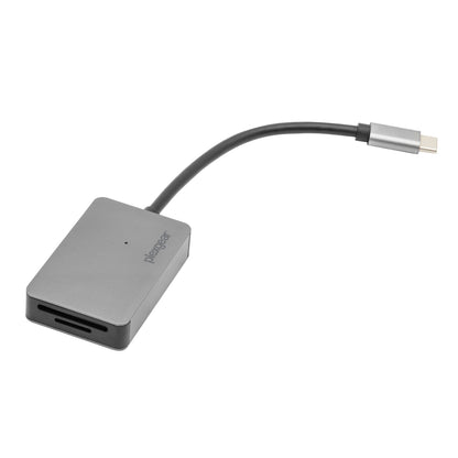 Plexgear USB-C UHS II hukommelseskortlæser grå med kort kabel, USB-C stik og to synlige kortpladser.