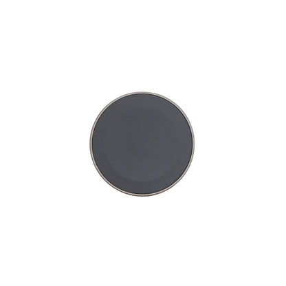 Linocell Bluetooth-modtager og håndfri, rund mørkegrå med tynd beige kant og 3,5 mm AUX-indgang.