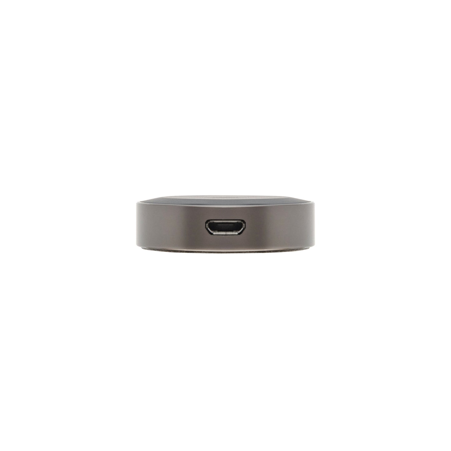 Bluetooth-modtager og håndfri, sort, rund, USB-C port foran, 3,5 mm AUX-indgang synlig fra siden.
