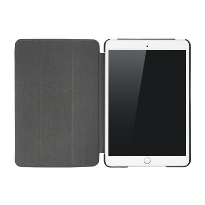 IPad Mini 4/5 i sort tre-lags etui, åben med sort cover til venstre og hvid tablet med sort skærm til højre.