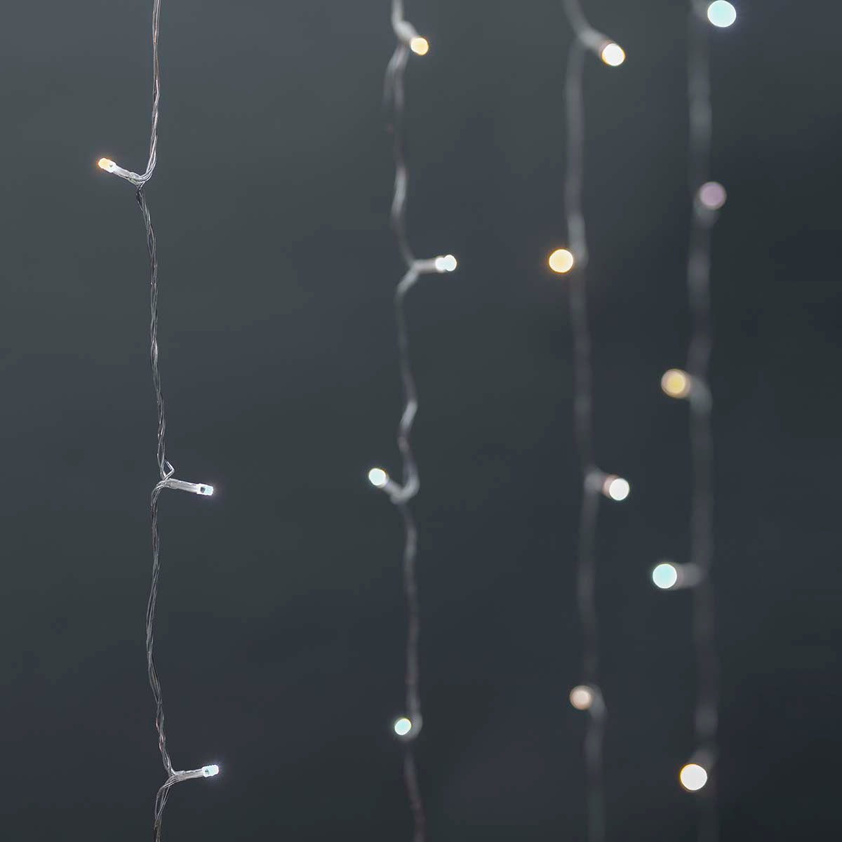 Nedis SmartLife LED gardin lyskæde 3 m 200 LED varm og kold hvid, nærelys i forskellige skarpheder.